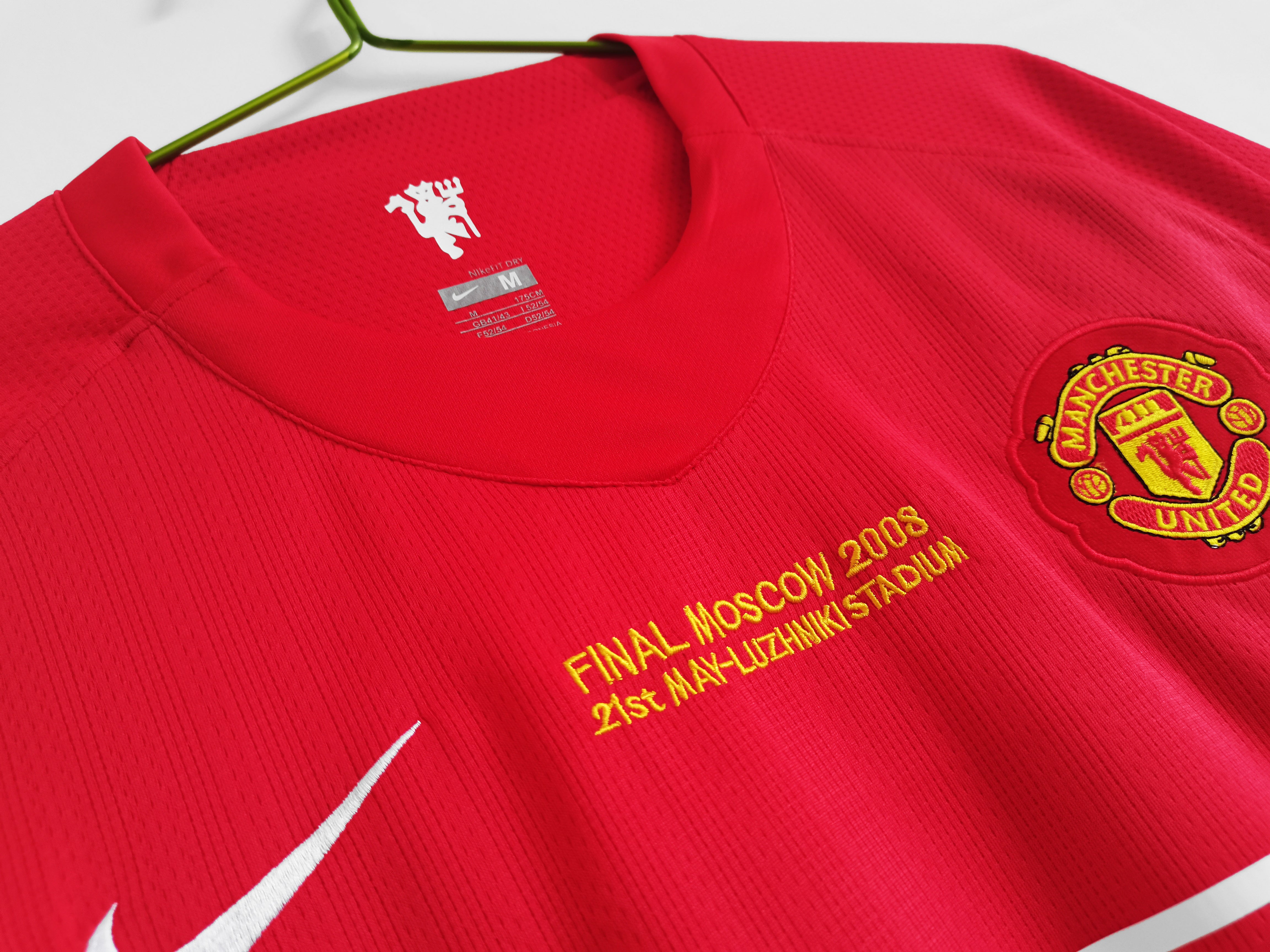 Cristiano Ronaldo Manchester United 2007-08 Final Champions Vintage Jersey - Red - Image 2