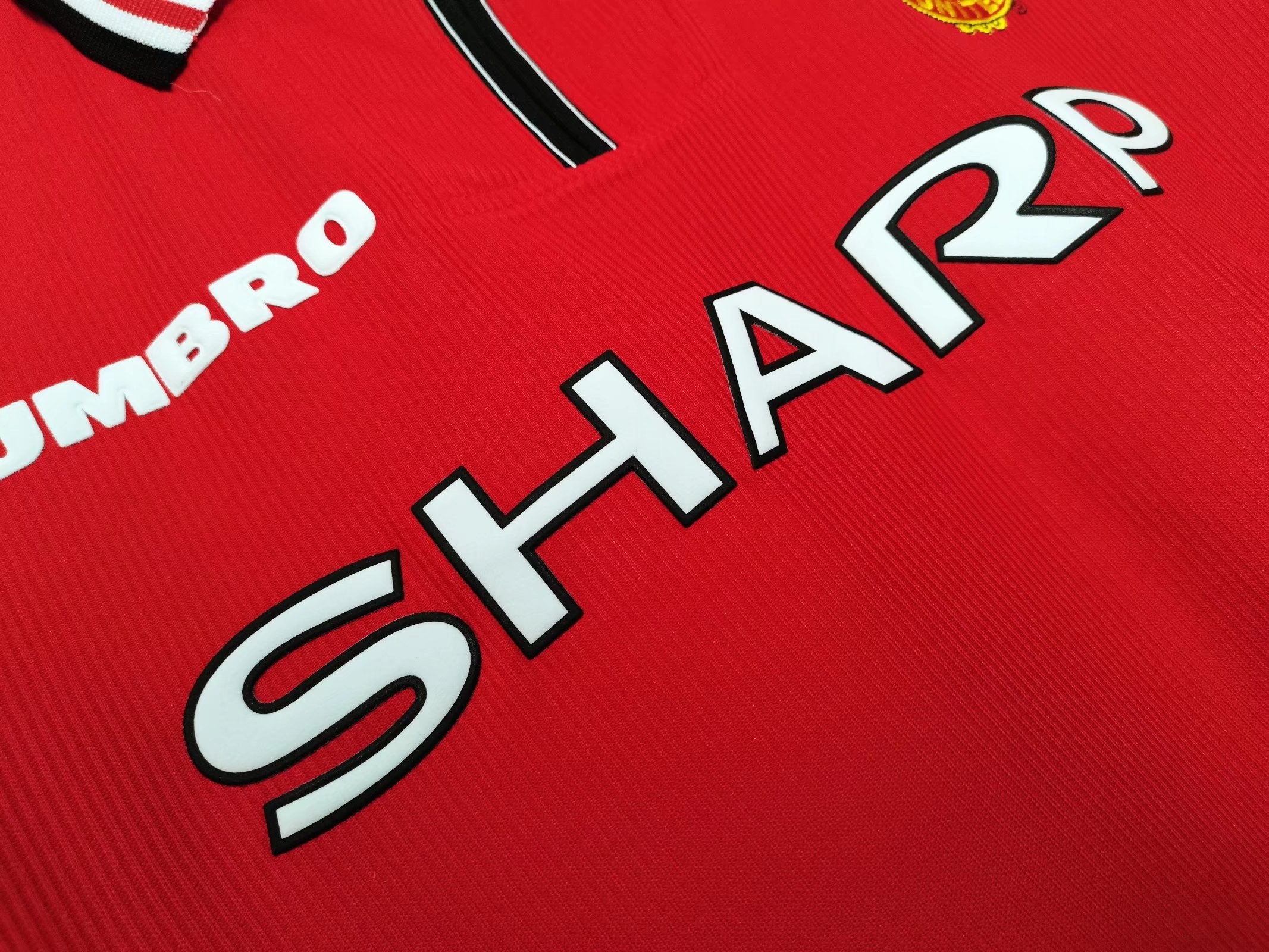 Manchester United 1998-99 Home Vintage Jersey - Image 3