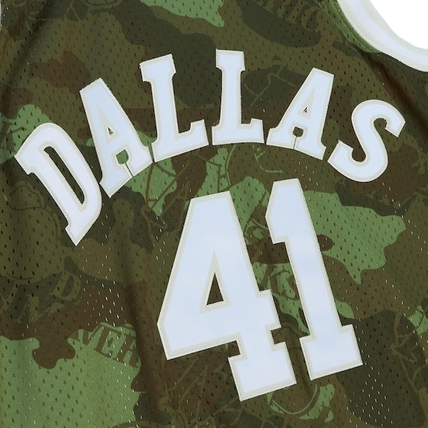 Dirk Nowitzki Dallas Mavericks Hardwood Classics 1998/99 Ghost Green Swingman Jersey - Camo - Image 4