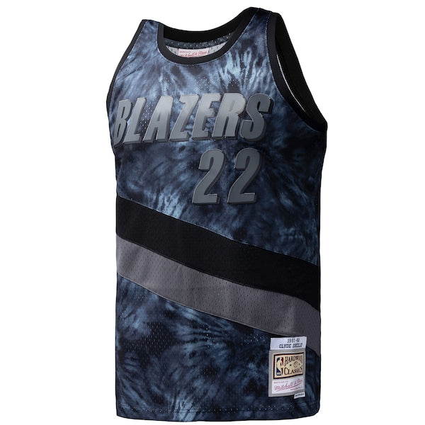 Clyde Drexler Portland Trail Blazers Hardwood Classics 1991/92 Tie-Dye Swingman Jersey - Black - Image 2