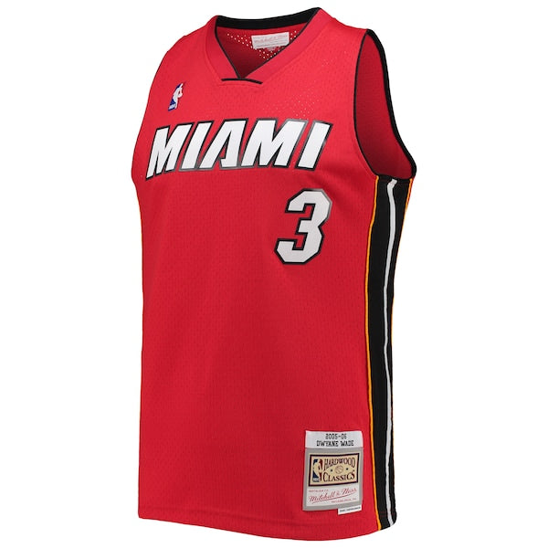 Dwyane Wade Miami Heat Big & Tall Hardwood Classics 2005/06 Swingman Jersey - Red - Image 2