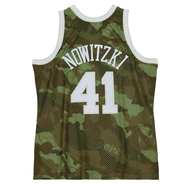 Dirk Nowitzki Dallas Mavericks Hardwood Classics 1998/99 Ghost Green Swingman Jersey - Camo - Image 3