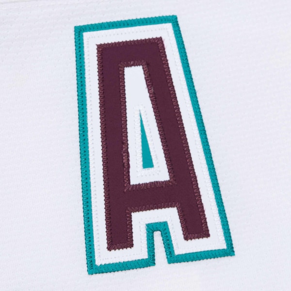 Teemu Selanne Anaheim Ducks 1996-97 Power Play Jersey - White/Purple - Image 6