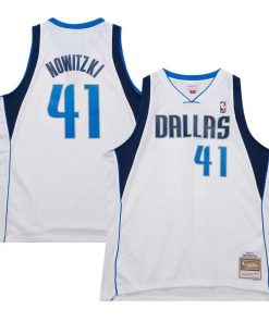 Alternative view of Dirk Nowitzki Dallas Mavericks 2010/11 Hardwood Classics Swingman Jersey - White