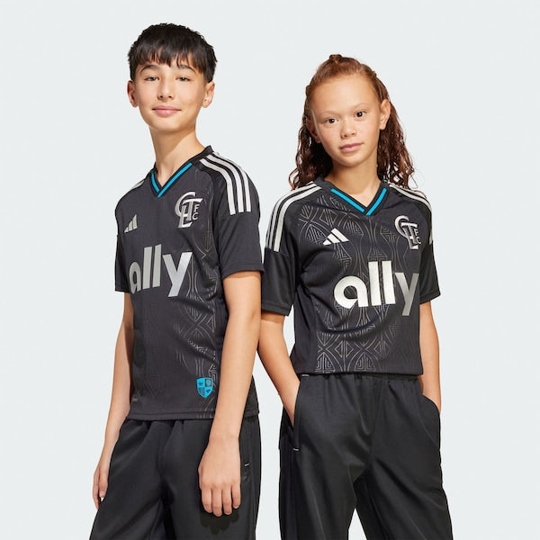 Charlotte FC adidas Youth 2025 Fortress Kit Replica Jersey - Black - Image 2