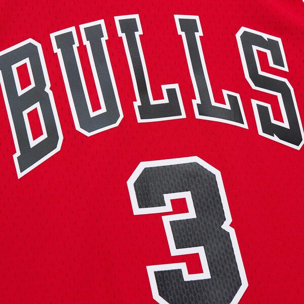 Dwyane Wade Chicago Bulls 2016/17 Hardwood Classics Swingman Jersey - Red - Image 4
