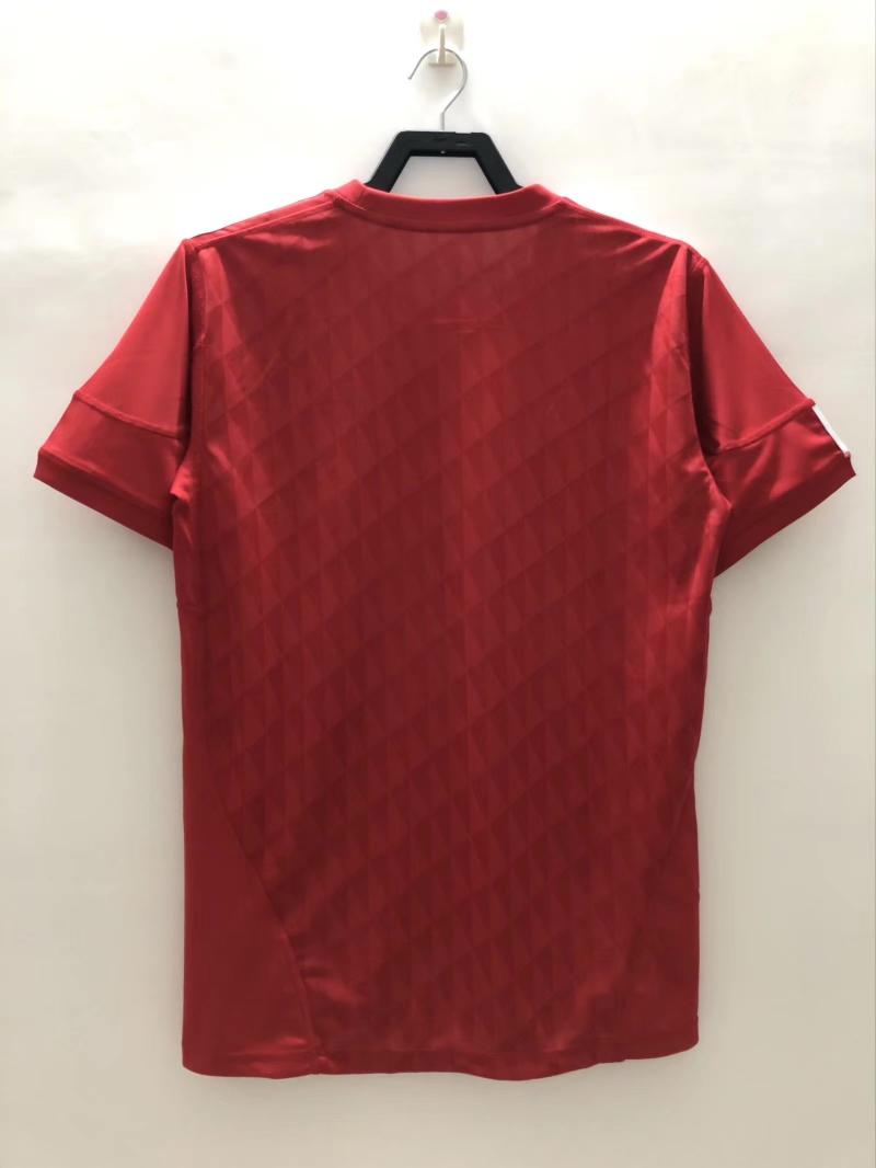 Liverpool 2010-11 Home Vintage Jersey - Image 2