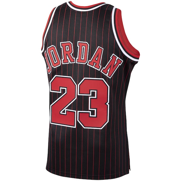 Michael Jordan Chicago Bulls 1995/96 Hardwood Classics Authentic Jersey - Black/Scarlet/White - Image 4